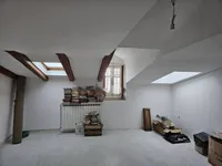 Недвижимость Трёхкомнатная квартира, центр: 5