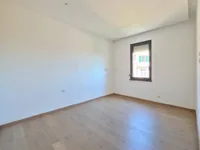 Недвижимость Четырехкомнатная квартира Центр: 16