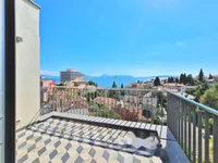 Недвижимость Четырехкомнатная квартира Центр: 22