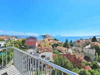 Недвижимость Четырехкомнатная квартира Центр: 23