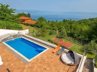 Недвижимость Семейный дом 200 м², центр Опатии: 17