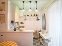 Недвижимость Двухкомнатная квартира в центре: 5