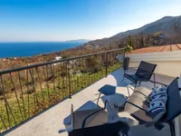 Недвижимость Семейный дом 180 м² Опация: 16