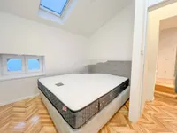 Недвижимость Трехкомнатная квартира, Центр: 15