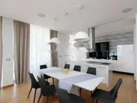 Недвижимость Коттедж 750 м², Центр, Опатия: 15