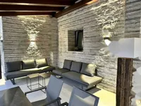 Недвижимость Семейный дом 328 м², Запад: 1