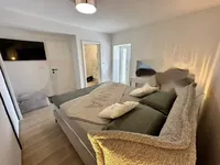 Недвижимость Семейный дом 328 м², Запад: 11