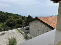 Недвижимость Семейный дом 328 м², Запад: 22