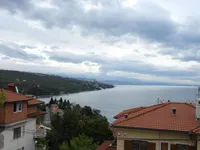 Недвижимость Трехкомнатная квартира, Центр: 1