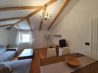 Недвижимость Двухкомнатная квартира, Центр: 4