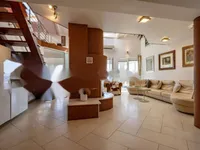 Недвижимость Семейный дом 500 м², Центр, Опатия: 4