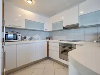 Недвижимость Семейный дом 500 м², Центр, Опатия: 18