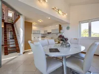 Недвижимость Семейный дом 500 м², Центр, Опатия: 20