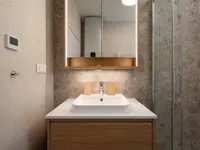 Недвижимость Двухкомнатная квартира в центре: 11