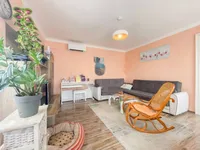 Недвижимость Трёхкомнатная квартира в центре: 3