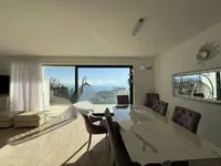 Недвижимость Семейный дом 241 м², Центр: 6