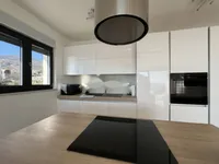 Недвижимость Семейный дом 241 м², Центр: 7