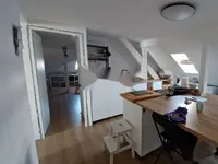 Недвижимость Трехкомнатная квартира в центре: 4