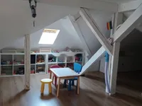 Недвижимость Трехкомнатная квартира в центре: 5