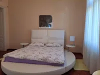 Недвижимость Трёхкомнатная квартира в Центре: 11