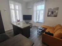 Недвижимость Двухкомнатная квартира, центр: 1