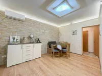 Недвижимость Трехкомнатная квартира, Центр: 10