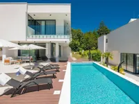 Недвижимость Семейный дом 204 м², Центр, Опатия: 8