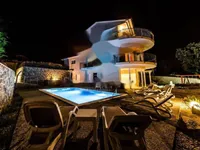 Недвижимость Дом в центре Опатии: 10