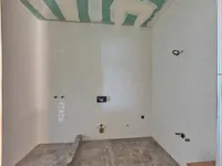 Недвижимость Трехкомнатная квартира в центре: 9