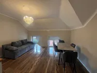 Недвижимость Четырёхкомнатная квартира, Центр: 1