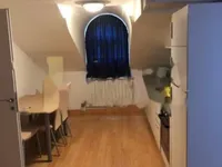 Недвижимость Трехкомнатная квартира в центре: 2