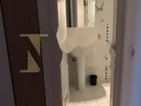 Недвижимость Трехкомнатная квартира в центре: 8