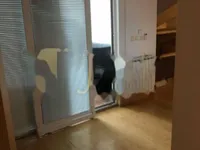 Недвижимость Трехкомнатная квартира в центре: 9