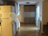 Недвижимость Трехкомнатная квартира в центре: 10