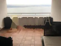 Недвижимость Трехкомнатная квартира в центре: 11