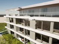 Недвижимость Трехкомнатная квартира в центре: 3