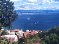 Недвижимость Трехкомнатная квартира в центре: 5