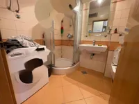 Недвижимость Двухкомнатная квартира в Центре: 8