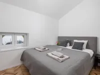 Недвижимость Трехкомнатная квартира, центр: 21