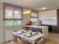 Недвижимость Семейный дом 275 м² Центр, Опатия: 10