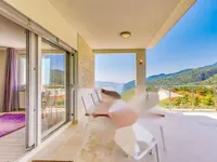 Недвижимость Семейный дом 275 м² Центр, Опатия: 12