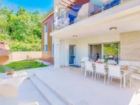 Недвижимость Семейный дом 275 м² Центр, Опатия: 13