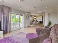 Недвижимость Семейный дом 275 м² Центр, Опатия: 25