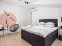 Недвижимость Трёхкомнатная квартира в центре: 13