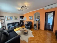 Недвижимость Четырехкомнатная квартира, Центр, Опатия: 11