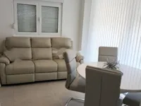 Недвижимость Двухкомнатная квартира, центр: 1