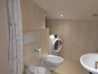 Недвижимость Двухкомнатная квартира в центре: 14