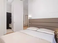 Недвижимость Двухкомнатная квартира в центре: 7