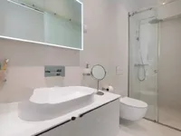 Недвижимость Двухкомнатная квартира в центре: 12