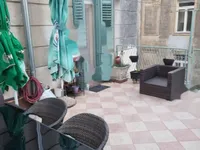 Недвижимость Двухкомнатная квартира в Центре: 1